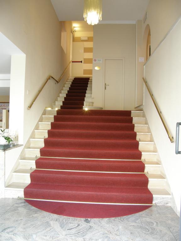 Hotel Stefan Room & Breakfast กัตเตโออามาเร ภายนอก รูปภาพ