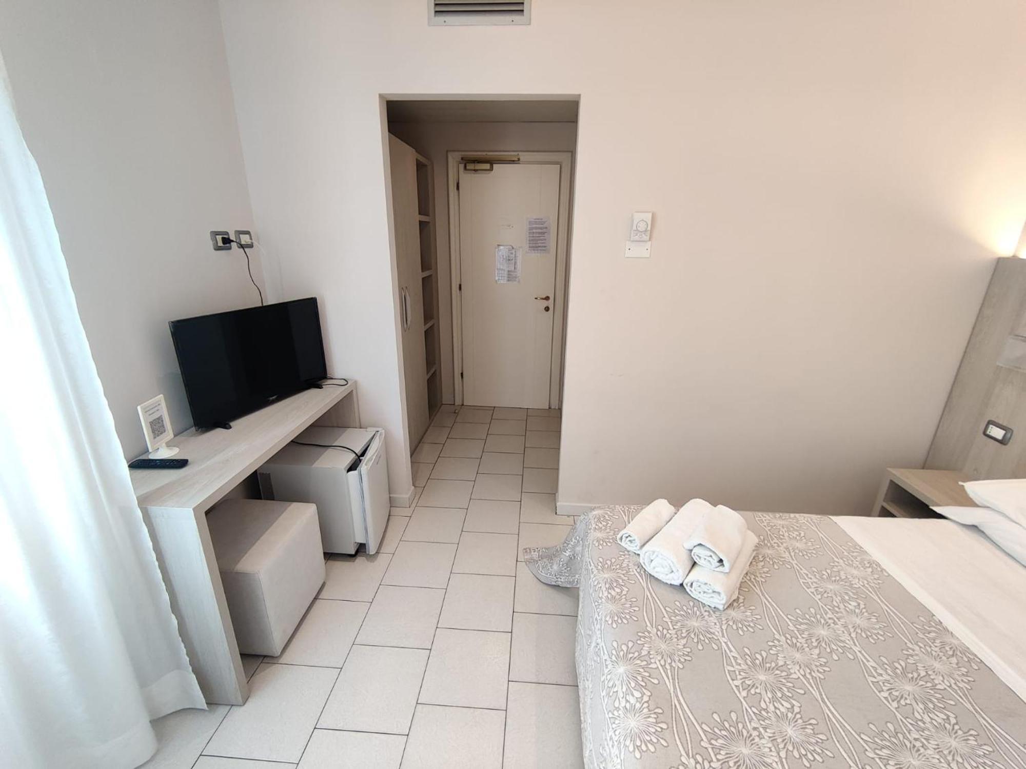 Hotel Stefan Room & Breakfast กัตเตโออามาเร ภายนอก รูปภาพ