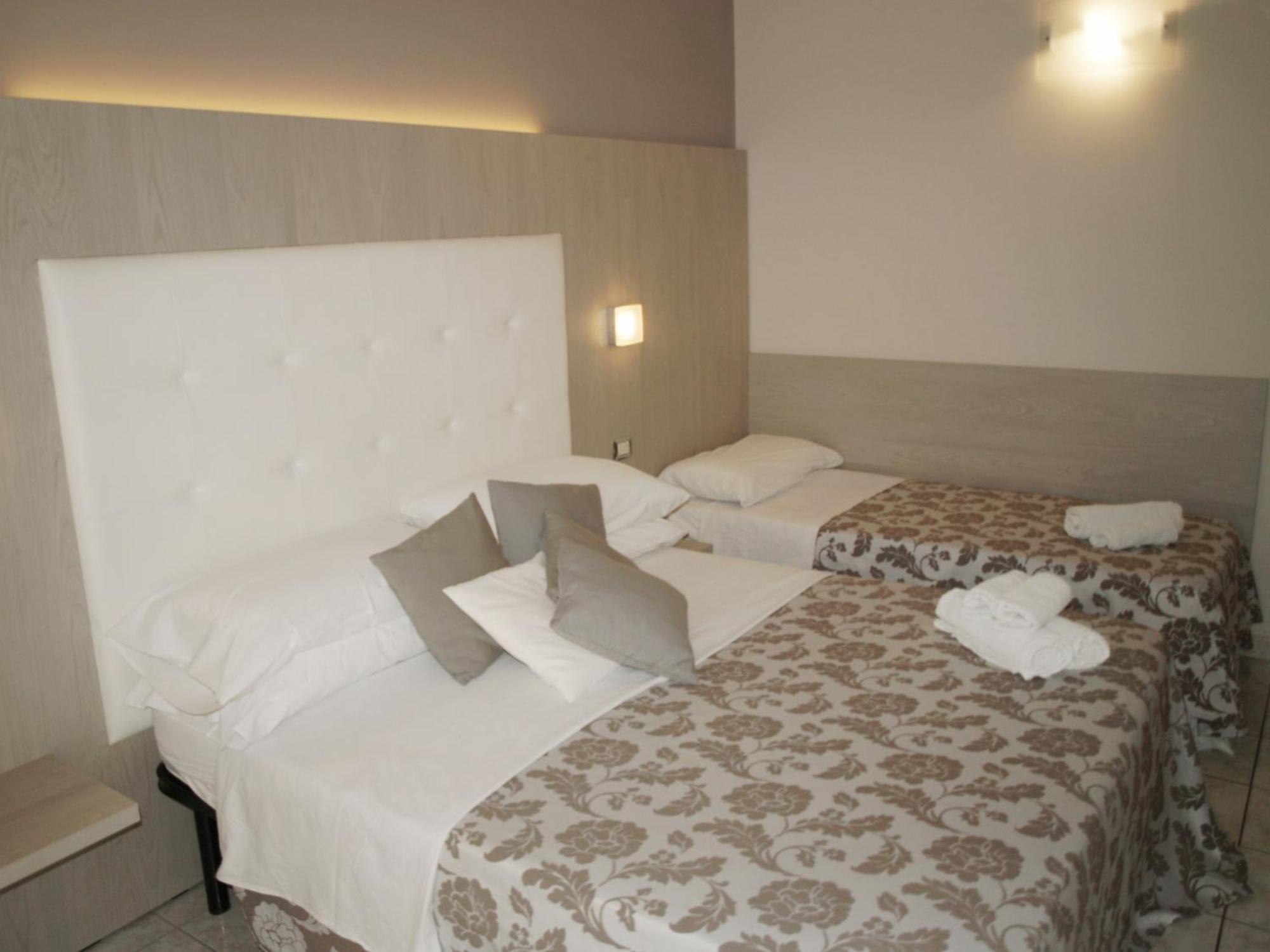Hotel Stefan Room & Breakfast กัตเตโออามาเร ภายนอก รูปภาพ