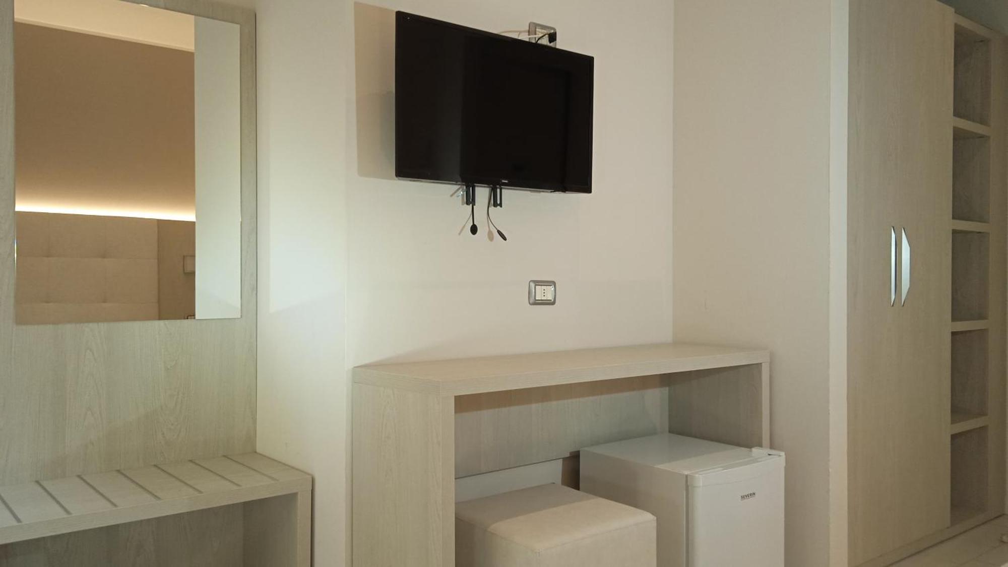 Hotel Stefan Room & Breakfast กัตเตโออามาเร ภายนอก รูปภาพ
