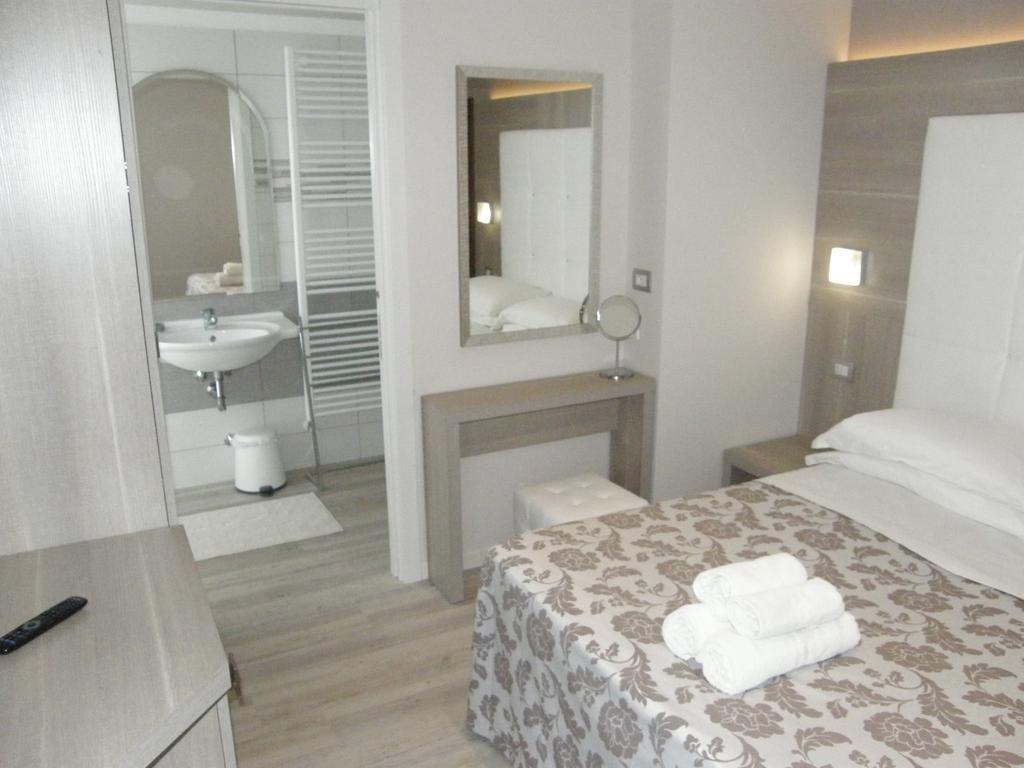 Hotel Stefan Room & Breakfast กัตเตโออามาเร ภายนอก รูปภาพ