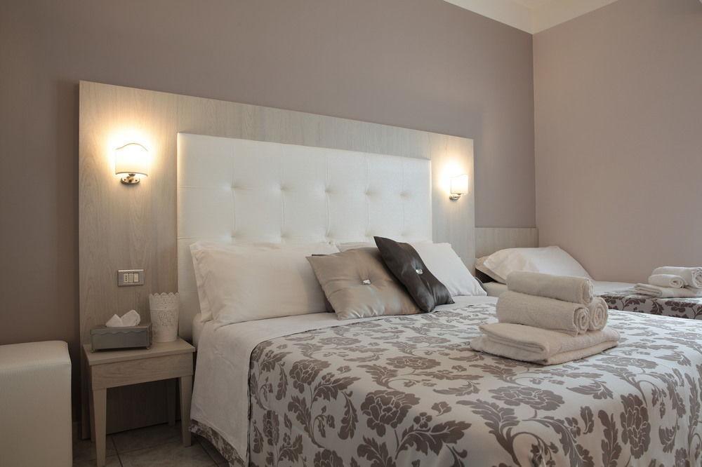 Hotel Stefan Room & Breakfast กัตเตโออามาเร ภายนอก รูปภาพ