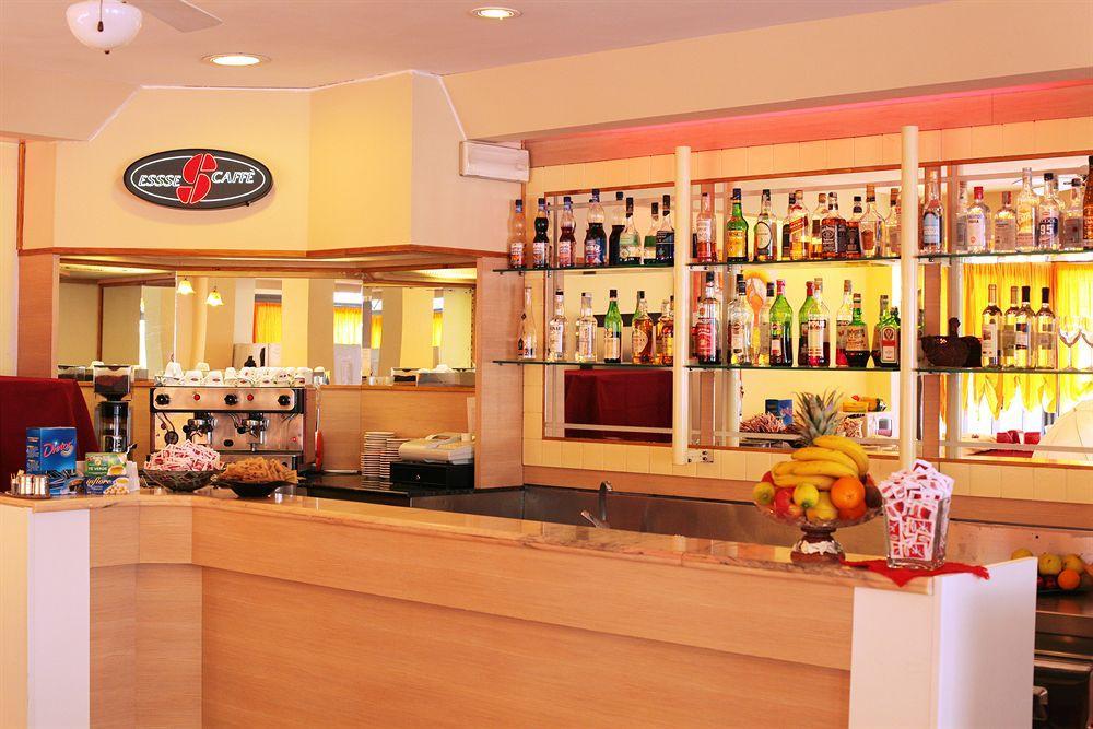Hotel Stefan Room & Breakfast กัตเตโออามาเร ภายนอก รูปภาพ