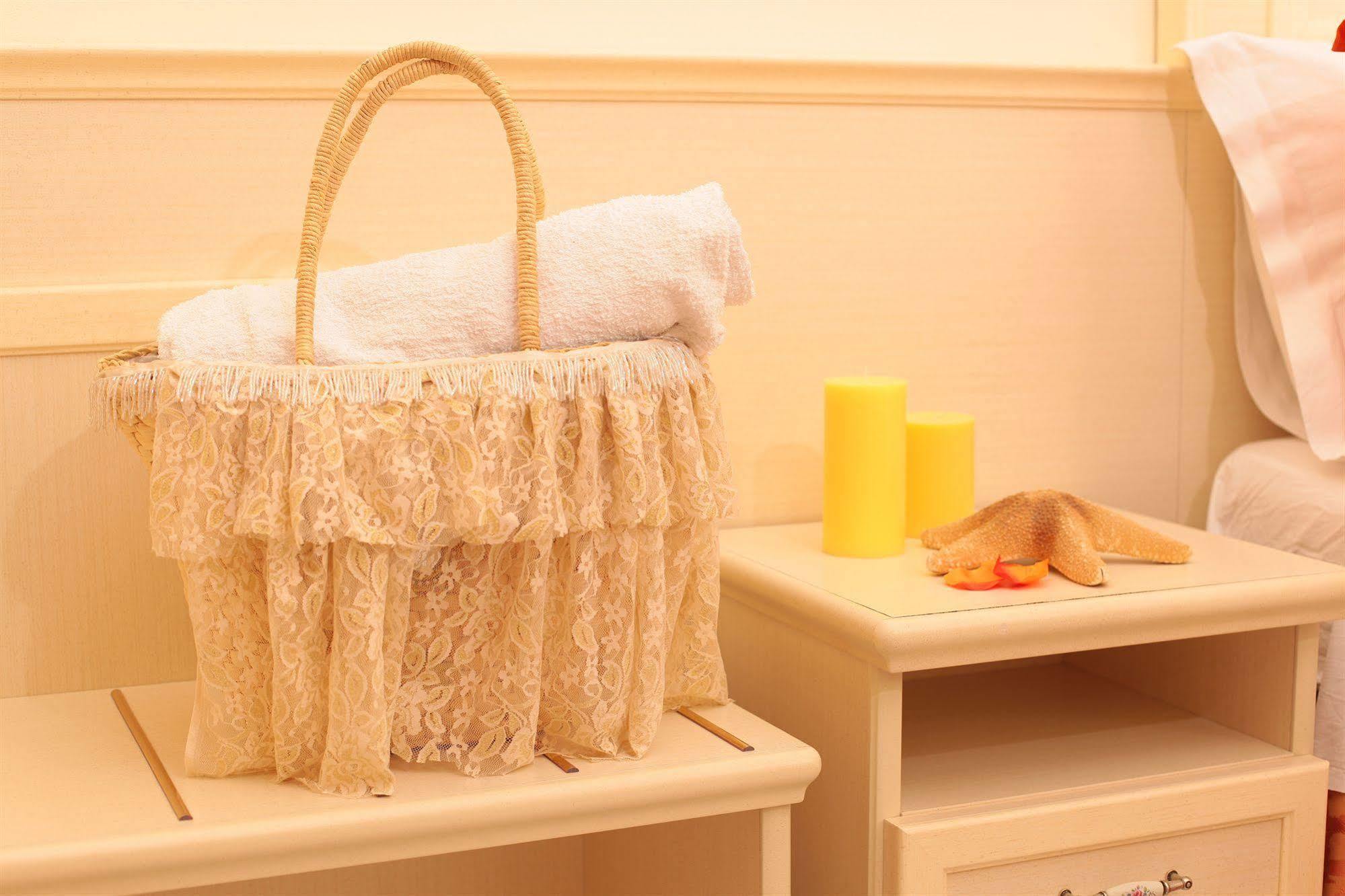 Hotel Stefan Room & Breakfast กัตเตโออามาเร ภายนอก รูปภาพ